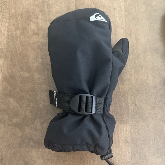 Children’s Quicksilver Snow Mittens - Picture 2 of 6